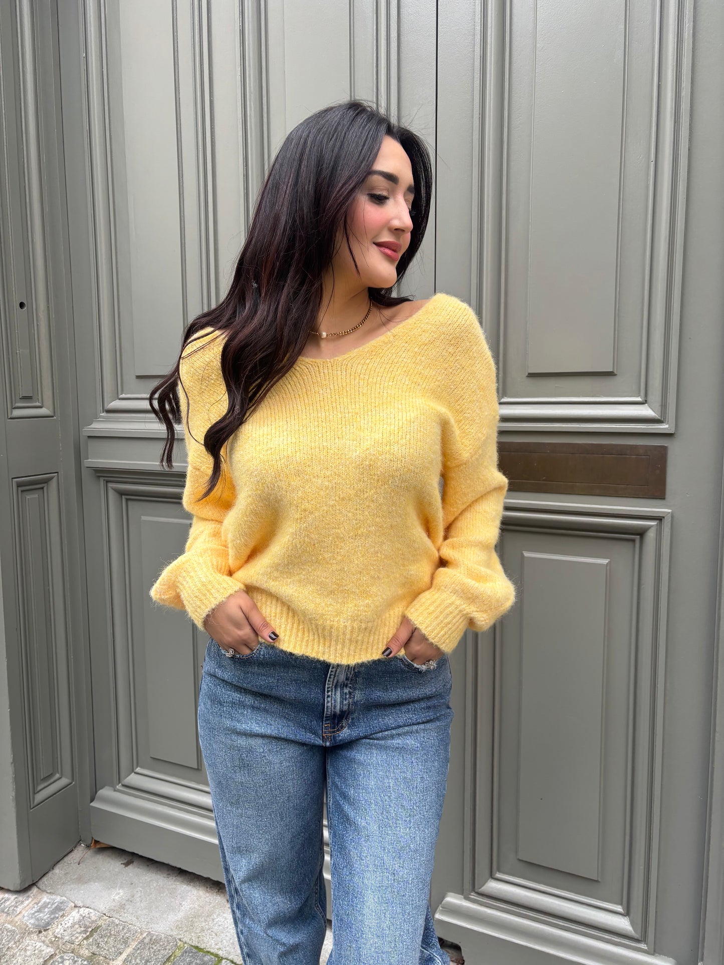 Pull jaune avec Nœud dans le Dos